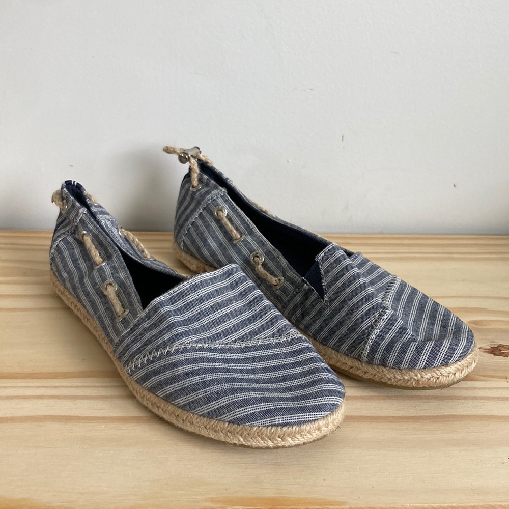 Nautica|Blue and White Stripe Canvas Espadrille Flats sz 6.5”